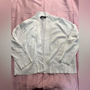 ⭐️SOLD⭐️ Light weight cardigan